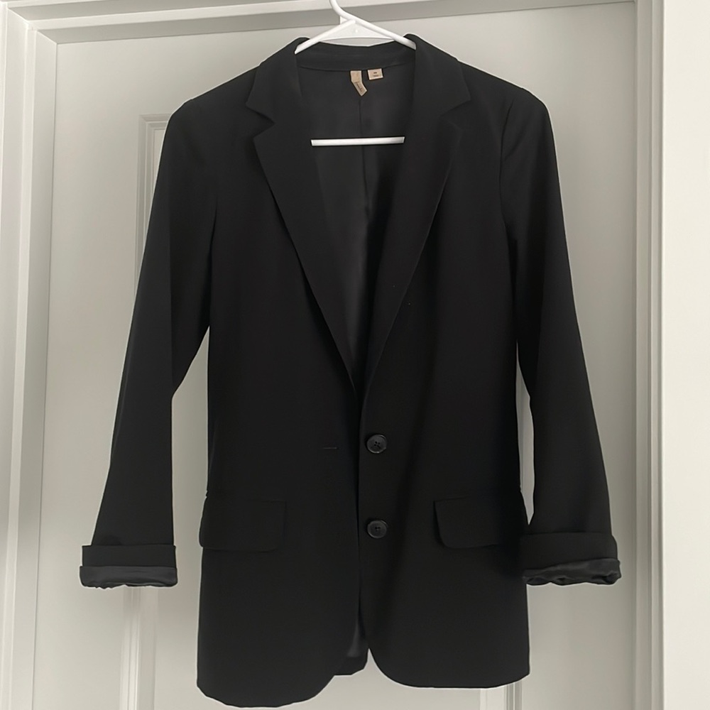 Woman’s Black blazer